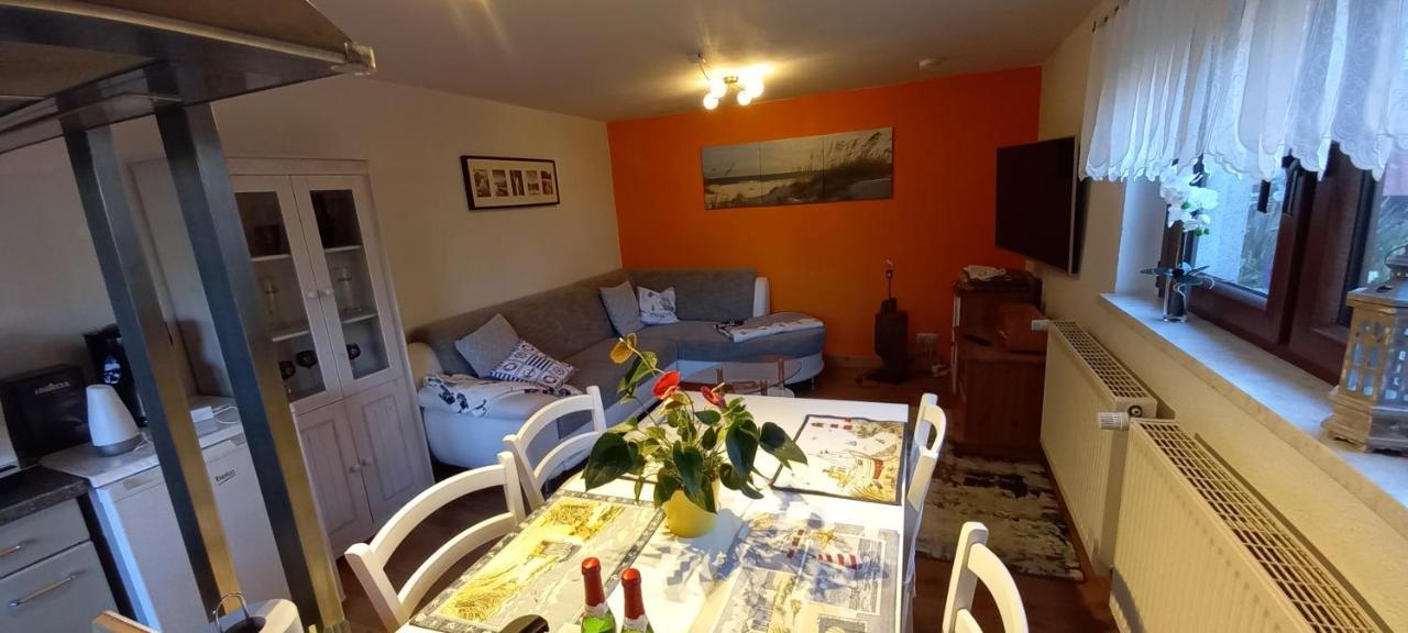 Rosenparadies Apartment Kröpelin Екстериор снимка