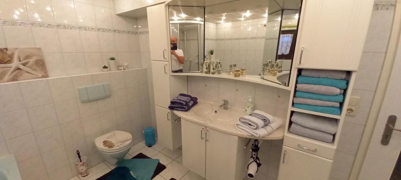 Rosenparadies Apartment Kröpelin Екстериор снимка